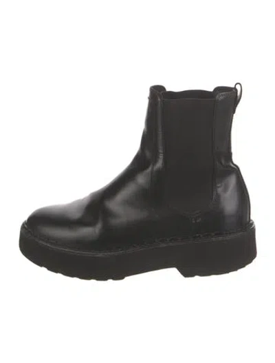 Pre-owned Tod's Leather Chelsea Boots In Black