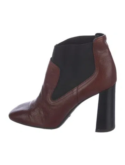 Pre-owned Tod's Leather Chelsea Boots In Burgundy