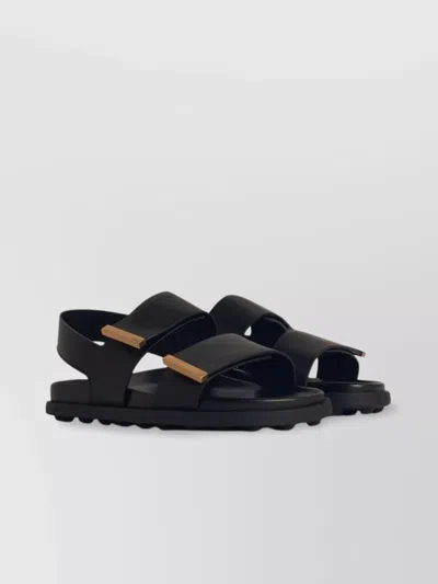 TOD'S LEATHER FLAT SOLE SANDALS