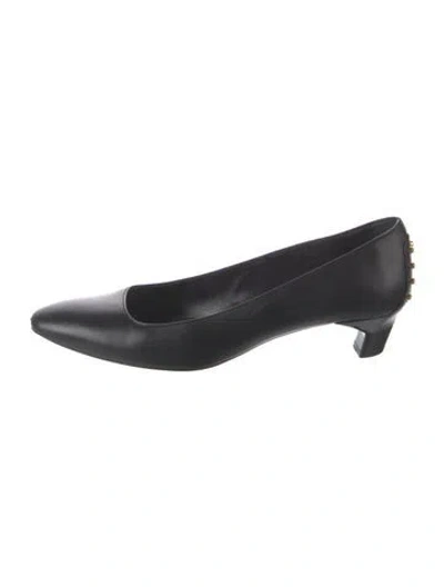 Pre-owned Tod's Leather Flats In Black