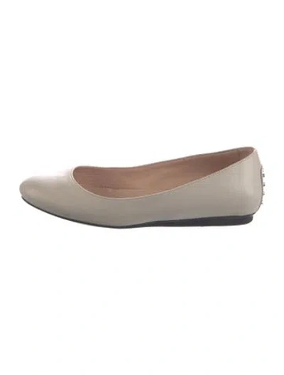 Pre-owned Tod's Leather Flats In Gray