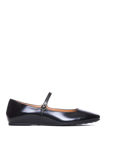 Tod's Shoes In Black