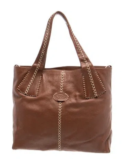 Pre-owned Tod's Leather Hobo In Brown