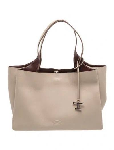 Pre-owned Tod's Leather Hobo In Neutral