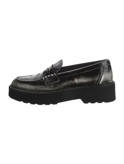 Pre-owned Tod's Leather Loafers In Black