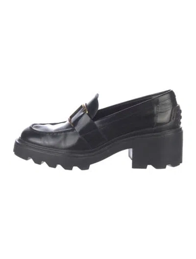 Pre-owned Tod's Leather Loafers In Black