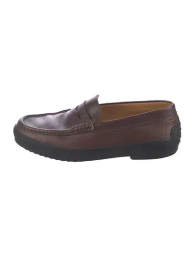 Pre-owned Tod's Leather Loafers In Brown
