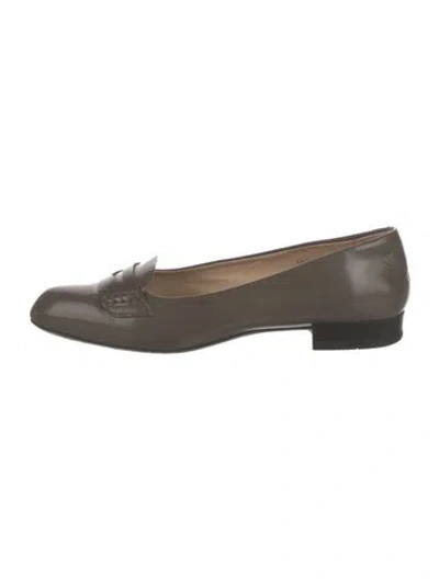 Pre-owned Tod's Leather Loafers In Gray