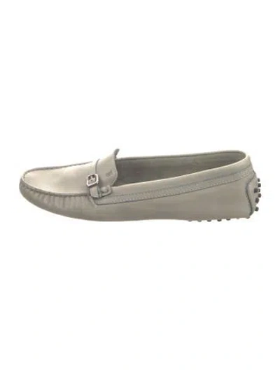 Pre-owned Tod's Leather Loafers In Neutral