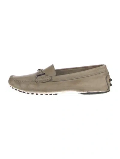 Pre-owned Tod's Leather Loafers In Neutral