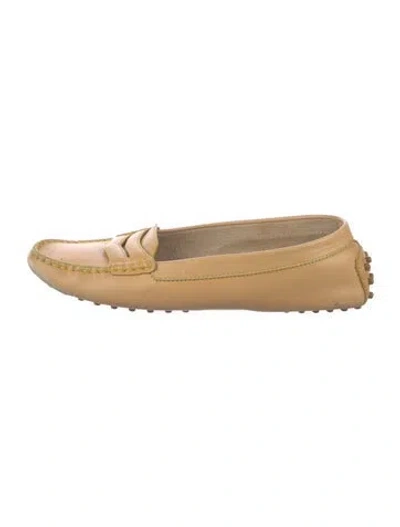 Pre-owned Tod's Leather Loafers In Neutral