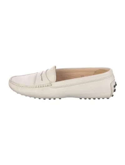 Pre-owned Tod's Leather Loafers In Neutral