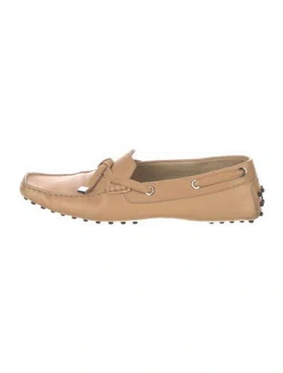 Pre-owned Tod's Leather Loafers In Neutral