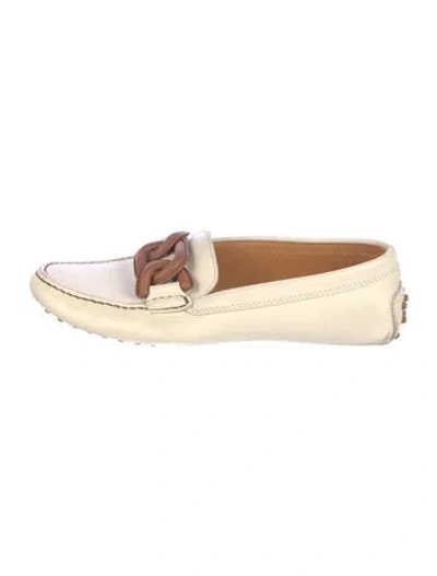 Pre-owned Tod's Leather Loafers In Neutral