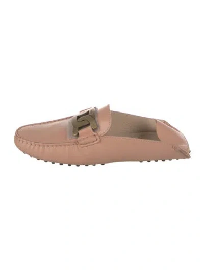 Pre-owned Tod's Leather Loafers In Neutrals