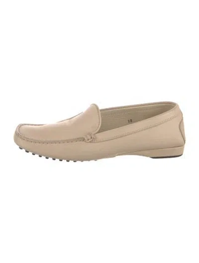 Pre-owned Tod's Leather Loafers In Neutrals