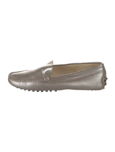 Pre-owned Tod's Leather Loafers In Silver