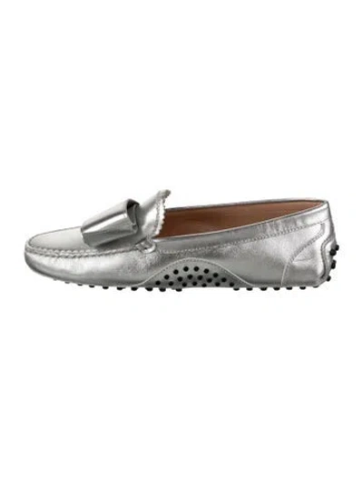 Pre-owned Tod's Leather Loafers W/ Tags In Metallic/silver