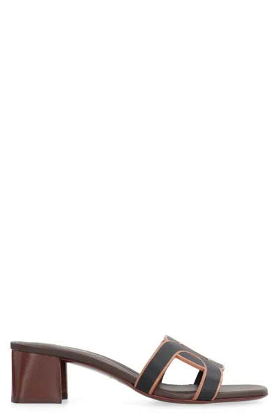 Tod's Leather Mules In Brown