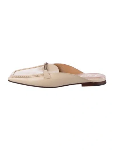 Pre-owned Tod's Leather Mules In Neutral