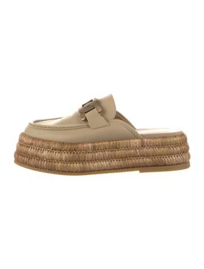 Pre-owned Tod's Leather Mules In Neutral