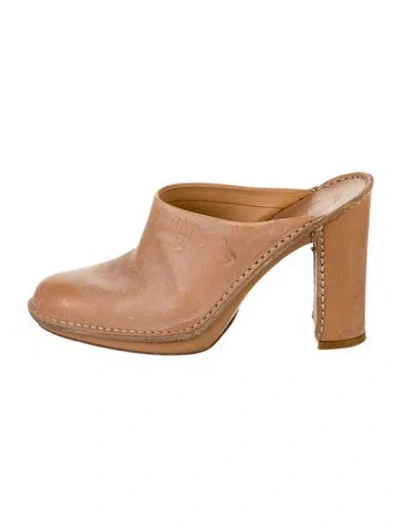 Pre-owned Tod's Leather Mules In Neutrals