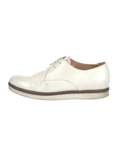 Pre-owned Tod's Leather Oxfords In White