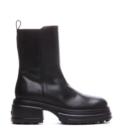 Tod's Leather Platform Boots In Black