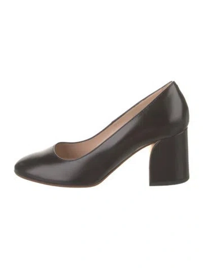 Pre-owned Tod's Leather Pumps In Black