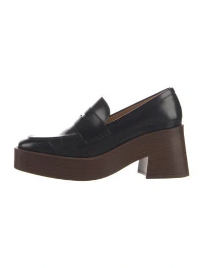 Pre-owned Tod's Leather Pumps In Black