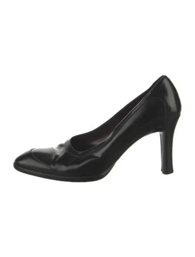 Pre-owned Tod's Leather Pumps In Black