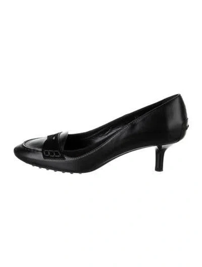 Pre-owned Tod's Leather Pumps In Black