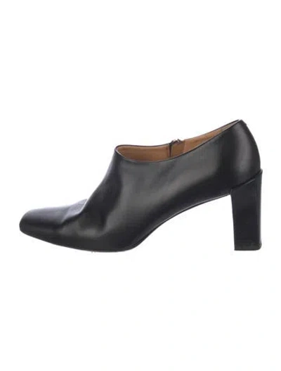 Pre-owned Tod's Leather Pumps In Blue