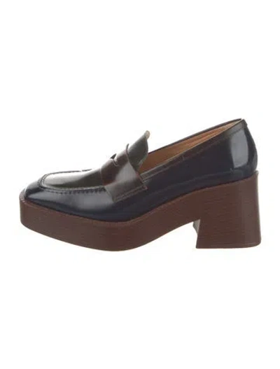Pre-owned Tod's Leather Pumps In Brown