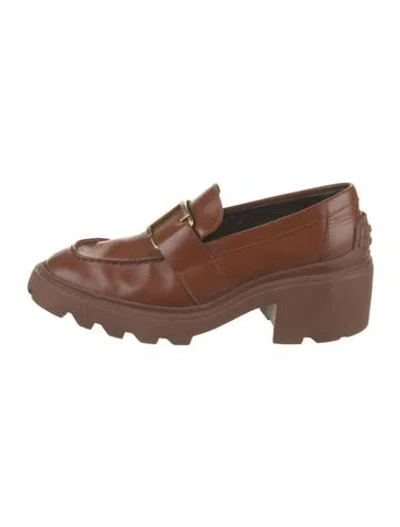 Pre-owned Tod's Leather Pumps In Brown