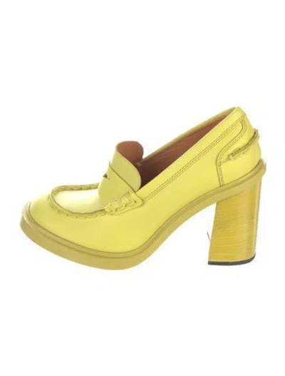 Pre-owned Tod's Leather Pumps In Multi