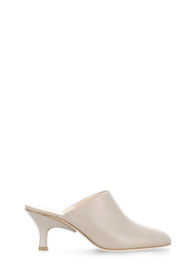 Tod's Leather Sabot In Neutrals