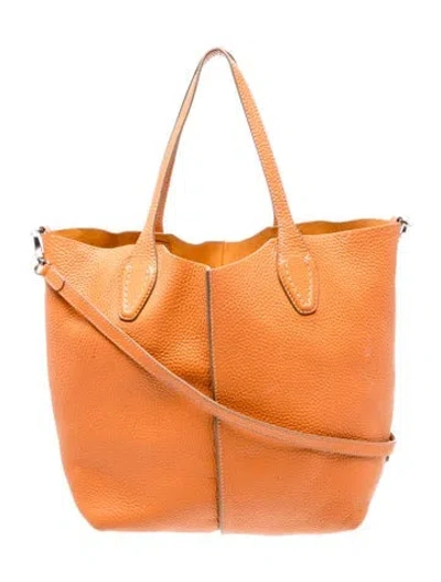 Pre-owned Tod's Leather Shoulder Bag In Brown