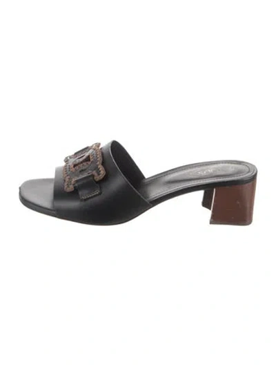 Pre-owned Tod's Leather Slides In Black