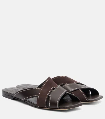 Tod's Flat Leather Sandals With Crossed Straps Shoes In Brown