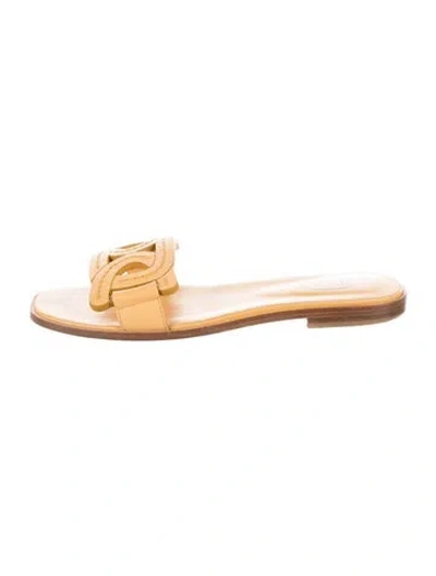Pre-owned Tod's Leather Slides In Gold