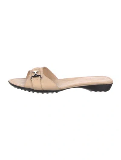 Pre-owned Tod's Leather Slides In Neutral