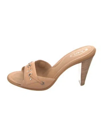 Pre-owned Tod's Leather Slides In Neutral