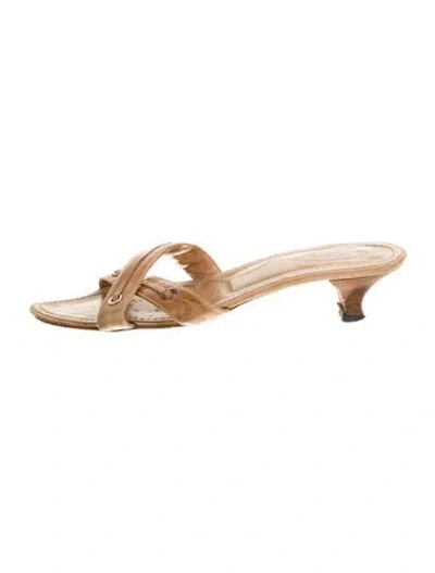 Pre-owned Tod's Leather Slides In Neutral