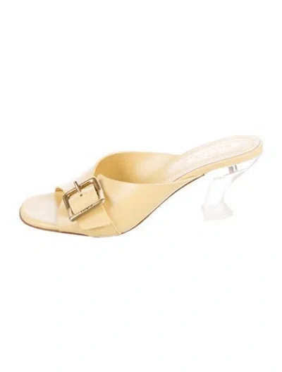 Pre-owned Tod's Leather Slides In Yellow
