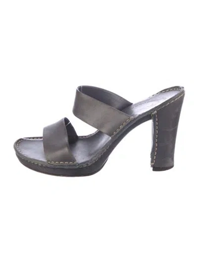 Pre-owned Tod's Leather Whipstitch Trim Slides In Gray