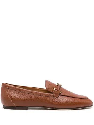Tod's Ring-detail Grained Leather Loafers In Brown