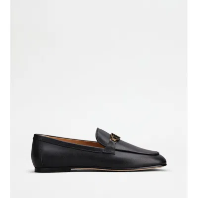Tod's Loafers In Leather In Black