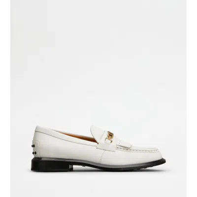 Tod's Loafers In Leather With Fringes In White