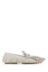 Tod's Logo-plaque Franged Leather Loafers In White